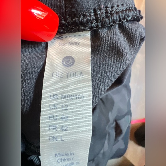 CRZ YOGA Black Camo Women's Joggers size M (8/10) - Picture 5 of 7